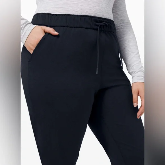 EUC Lululemon Keep Moving Pant 7/8 High-Rise 0 - Picture 9 of 12